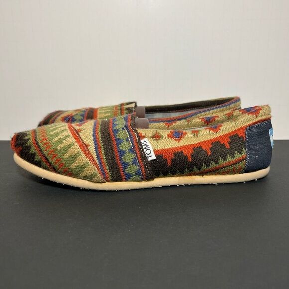 Womens TOMS Aztec Tribal Print Slip On Loafers / Size 8 - Picture 3 of 7